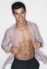 Taylor-GQ-taylor-lautner-8618685-300-430.jpg