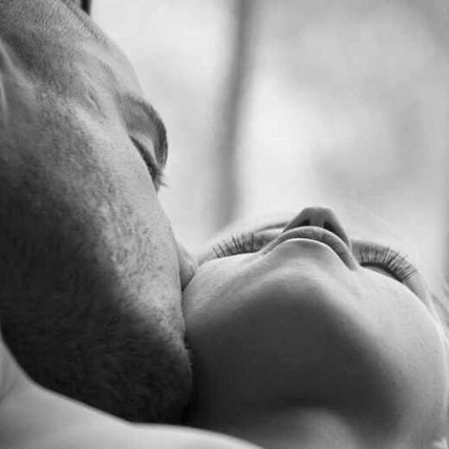 QUIERO AMANECER CON ALGUIEN MI POESIA.jpeg